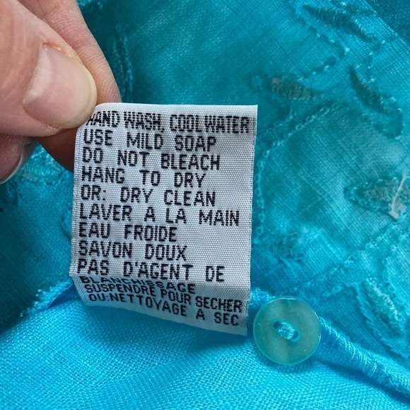 Laura Petites Blue Linen Embroidered Button Down, Collared Shirt. Size M - Picture 8 of 8